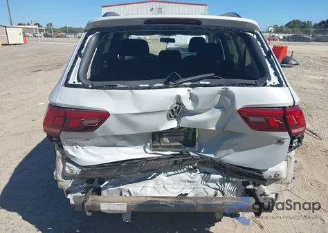 2018 Volkswagen Tiguan 2.0T S z USA, uszkodzony, nr VIN 3VV1B7AX2JM067704